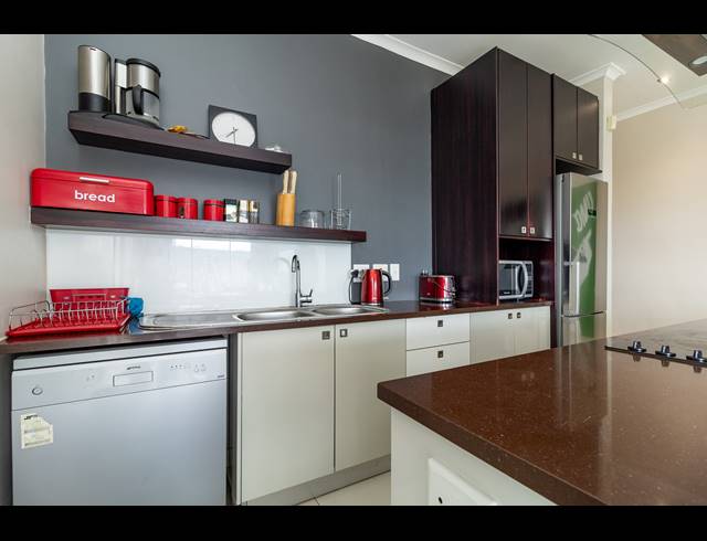 2 BEDROOM APARTMENT BLOCK TO LET IN VREDEHOEK